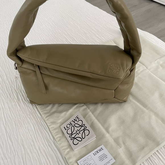 LOEWE Puffer Puzzle Hobo Bag - Picture 4 of 5